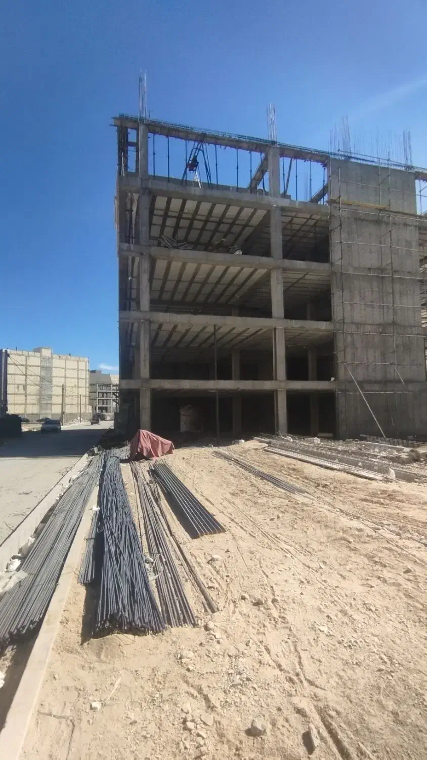 پیش فروش آپارتمان۹۹متری طبقه دوم ۲۲بهمن مهندسی ساز|پیش‌فروش املاک|زاهدان, |دیوار