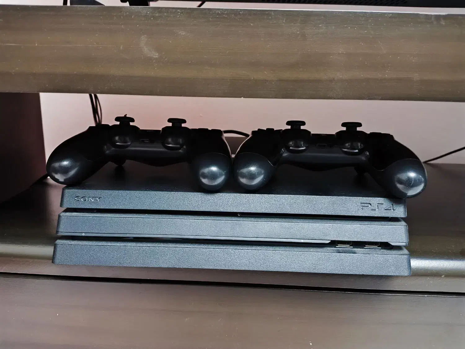 ps4 pro پلی استیشن 4 در حد نو دو دسته|کنسول، بازی ویدئویی و آنلاین|کرمانشاه, |دیوار