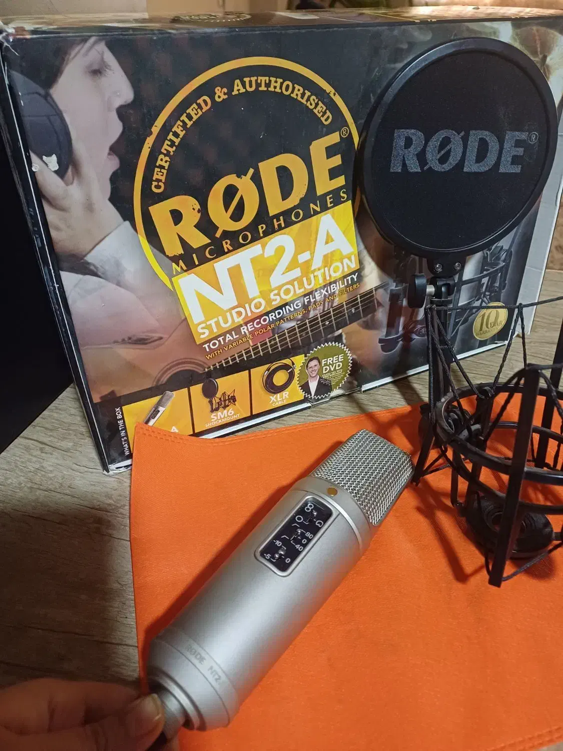 لوازم صدابرداری استودیو و میکسر تصویر حرفه‌ای|صوتی و تصویری|برخوار, |دیوار