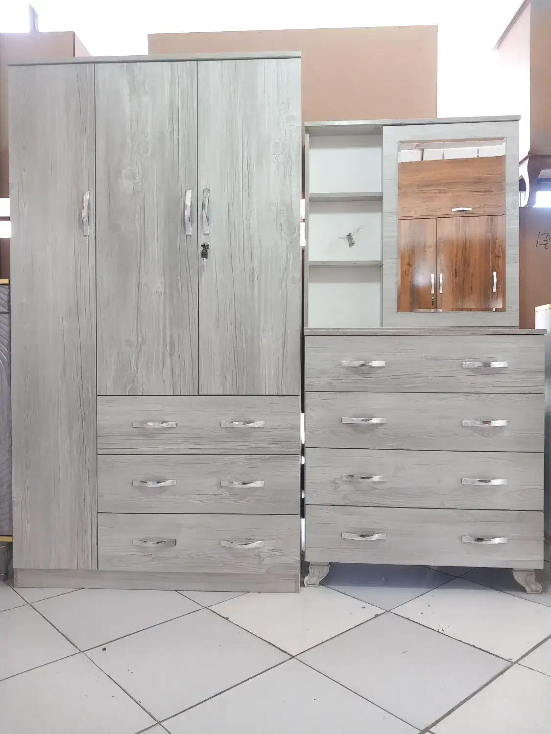 دراور . ۴کشو . ۷کشو|جاکفشی، کمد، دراور|کرج, پیشاهنگی|دیوار