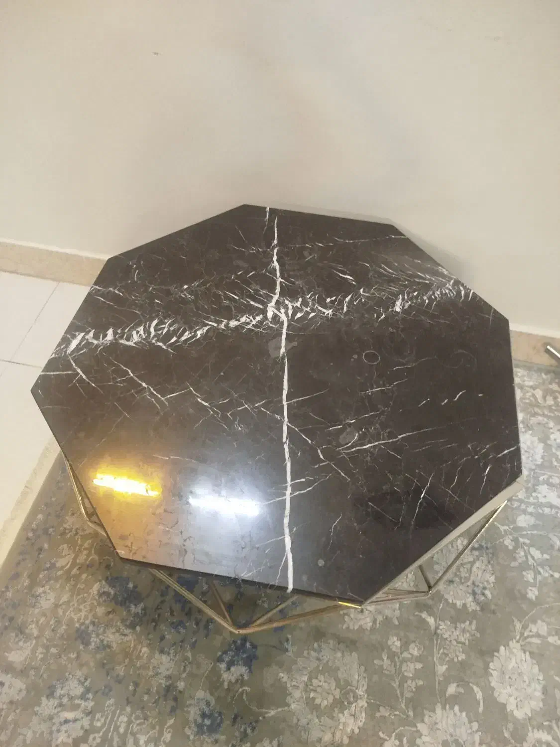 میز بسیار زیبا کاملا نو با رویه سنگ|میز و صندلی غذاخوری|اصفهان, سعادتآباد|دیوار