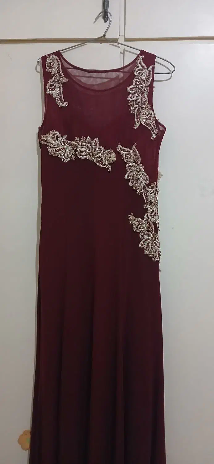 یک عدد پیراهن مجلسی.. قیمت 2000000 تومن|لباس|بابل, |دیوار