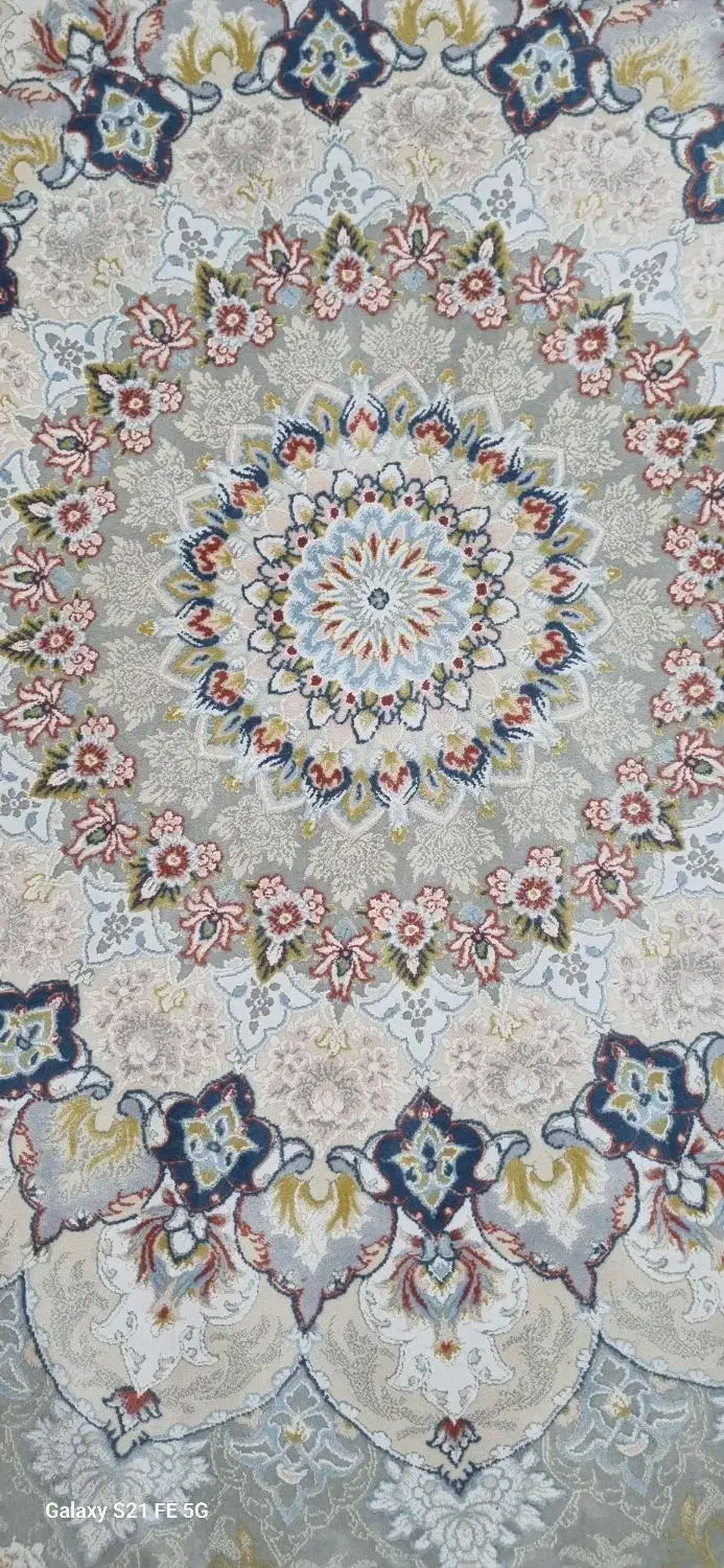 قالی 9 متری|فرش|شاهین‌شهر, عطار|دیوار