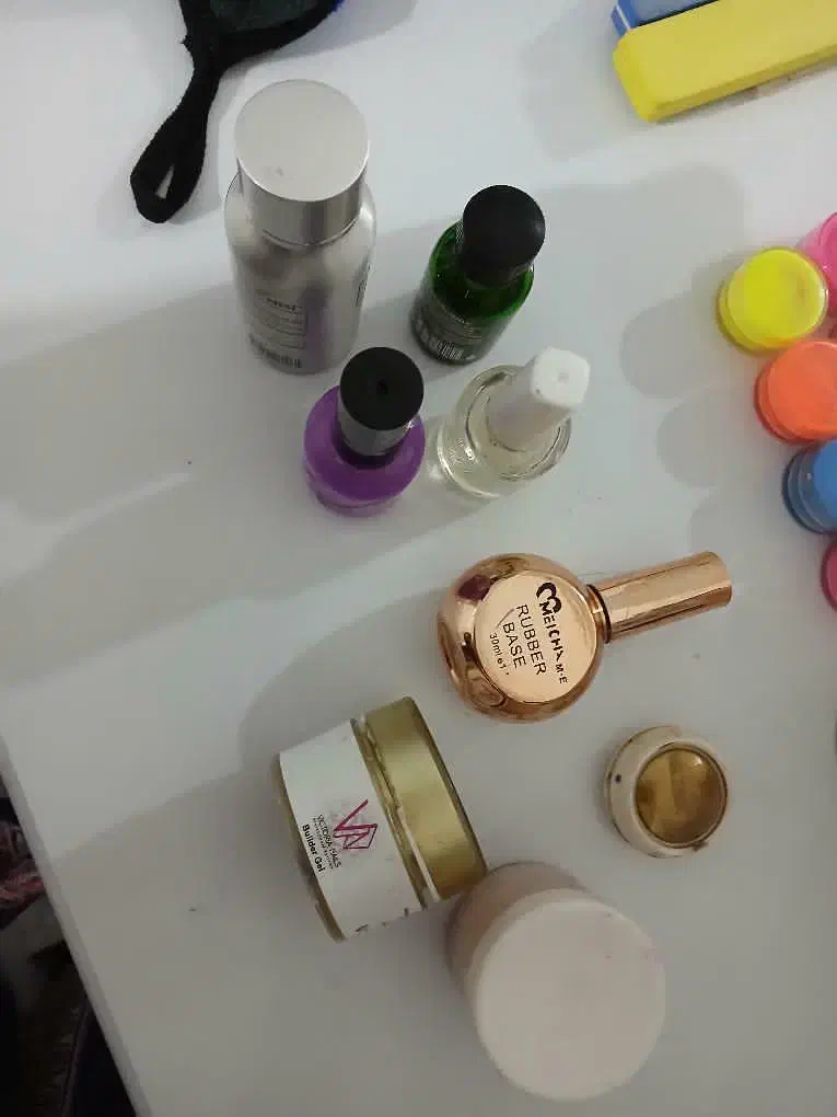 وسایل کاشت ناخن|آرایشگاه و سالن‌های زیبایی|سوسنگرد, |دیوار