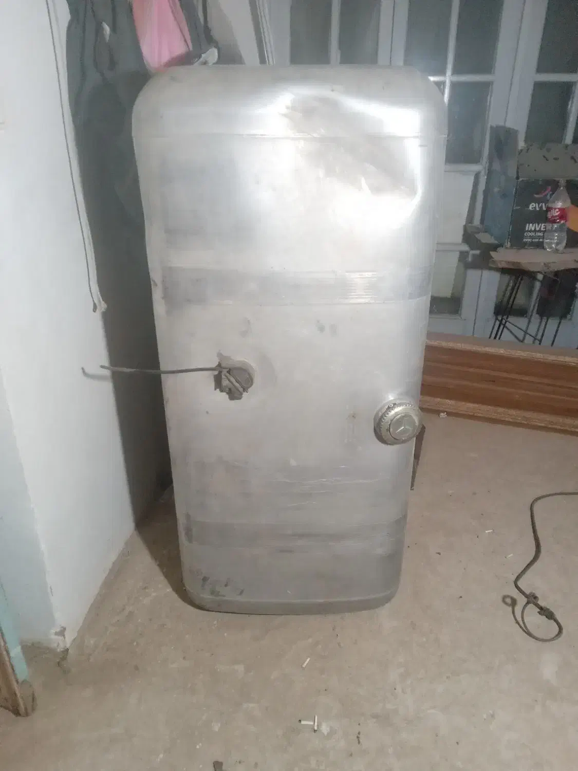 فروشی|قطعات یدکی و لوازم جانبی|زاوه, |دیوار