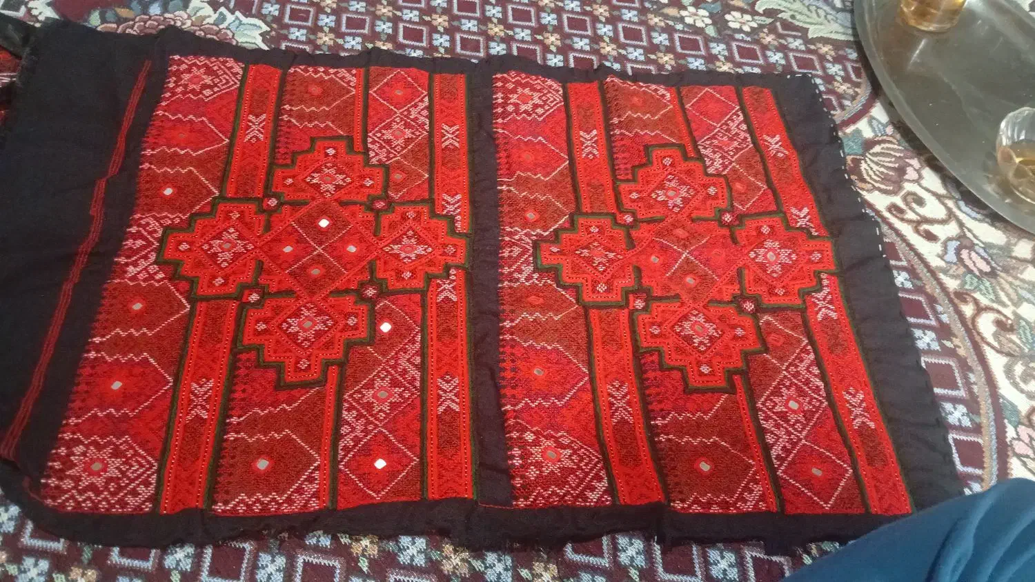 زیاستین|لباس|زهک, |دیوار