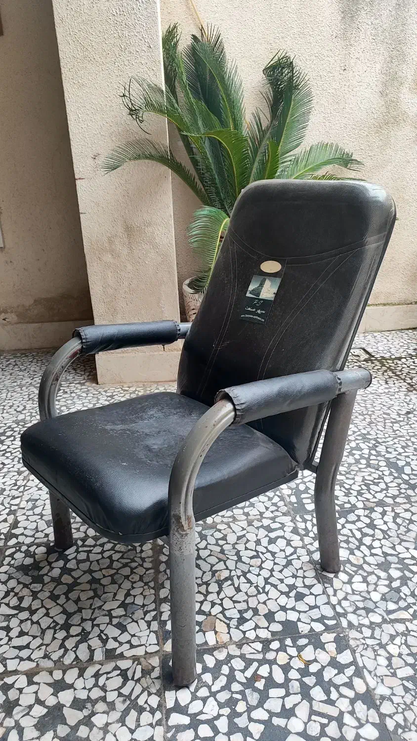 صندلی چرمی مناسب املاک|صندلی و نیمکت|لاهیجان, کوی زمانی|دیوار