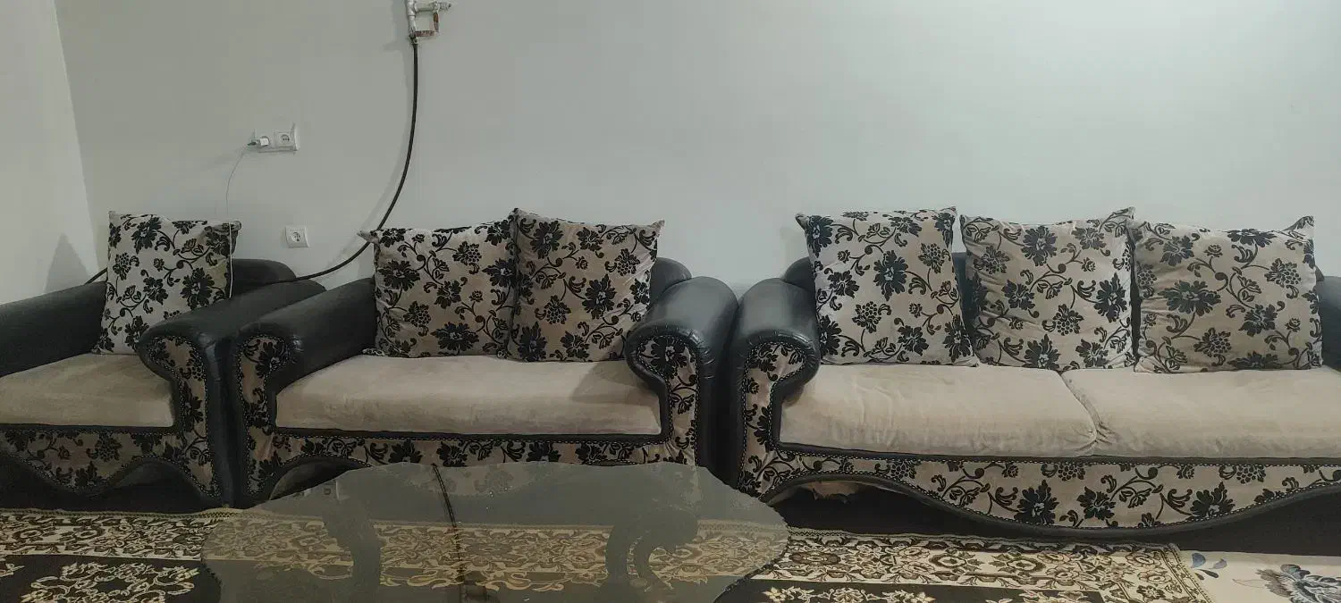 مبل چرم|مبلمان خانگی و میز عسلی|اهواز, پردیس دو|دیوار