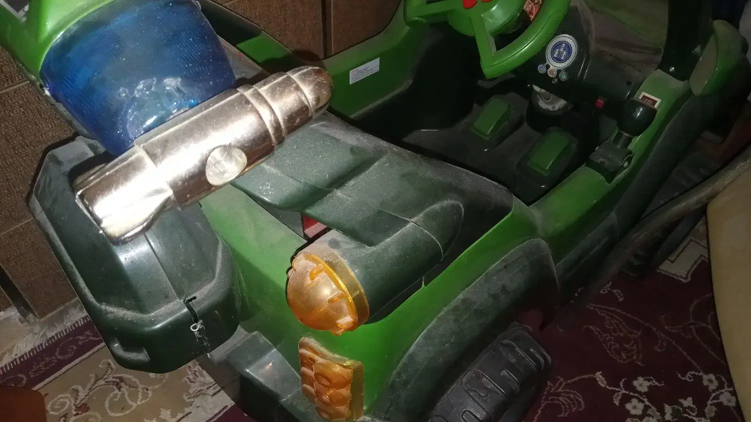 ماشین شارژی|اسباب‌بازی بچه|رشت, کوی مهر|دیوار