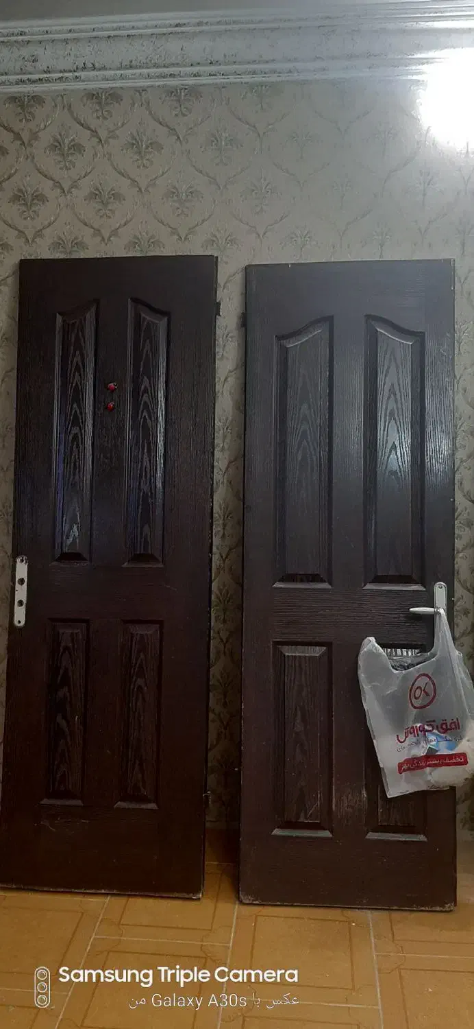 درب چوبی۲عدد|مصالح و تجهیزات ساختمان|مشهد, کوی المهدی|دیوار