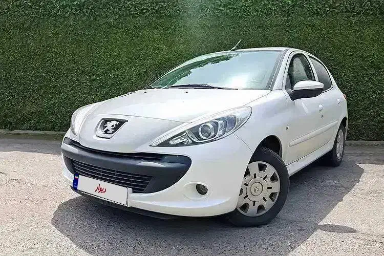 پژو ۲۰۷i موتورTU5P دندهای ۱۴۰۴ صفر|خودرو سواری و وانت|شیراز, شهرک ایثار|دیوار