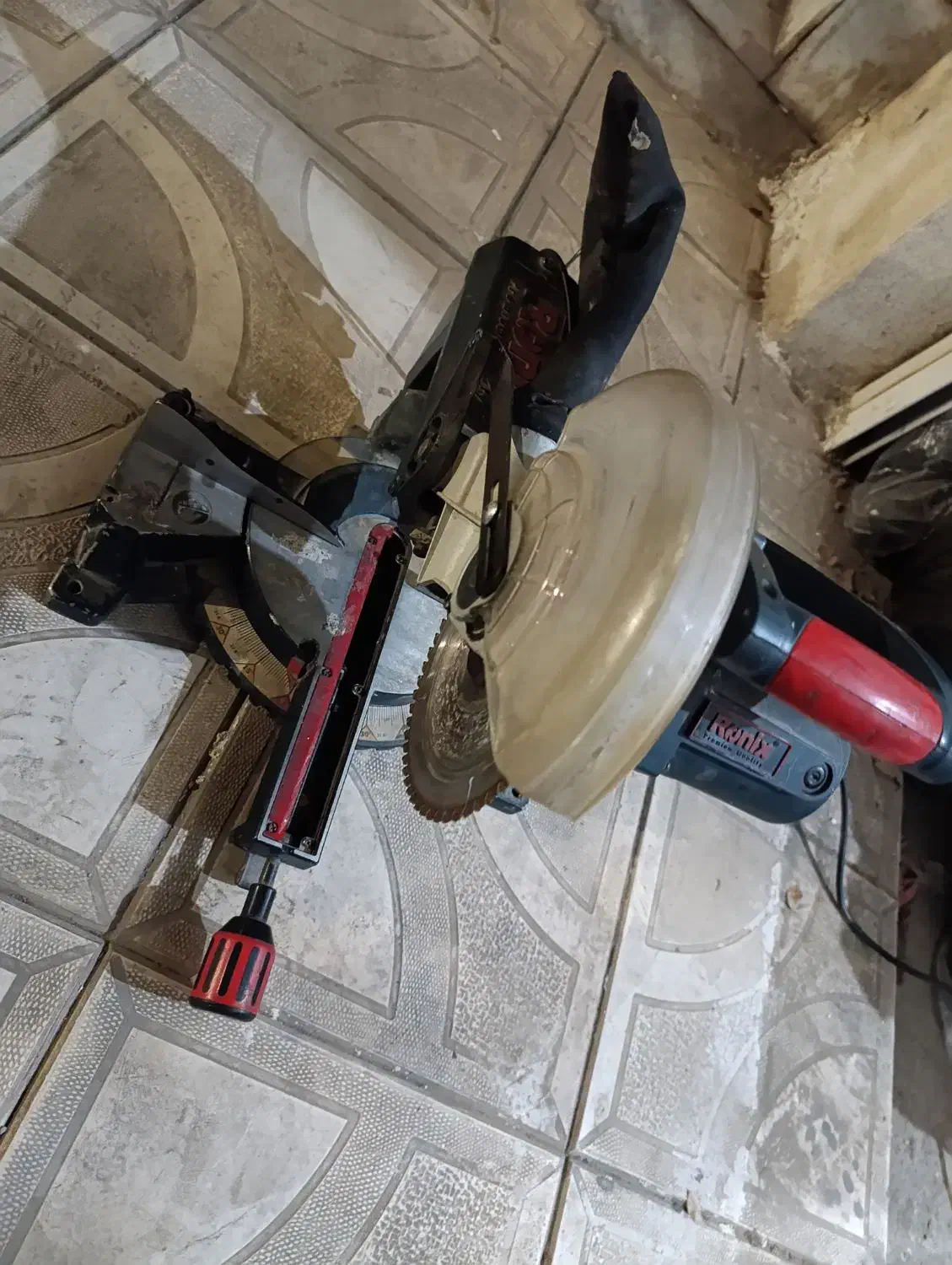 فروش  یک دستگاه فارسی بر رونیکس|ابزارآلات|سیرجان, |دیوار