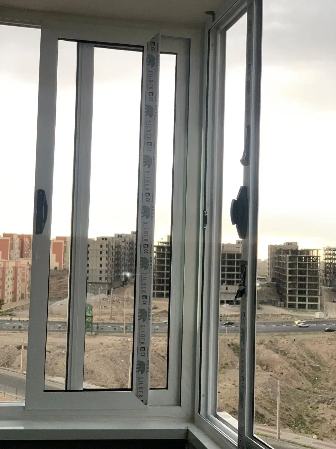 رگلاژ و تولید درب و پنجره|خدمات پیشه و مهارت|تبریز, |دیوار