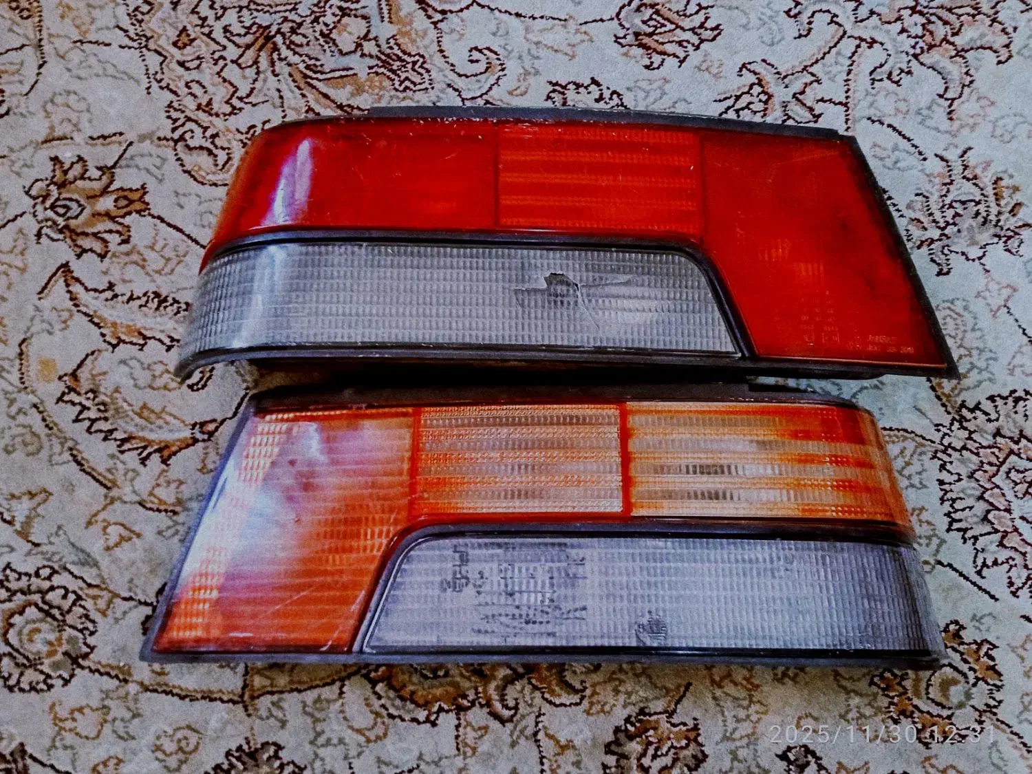 چراغ عقب پژو روآ|قطعات یدکی و لوازم جانبی|شیراز, انجیر|دیوار