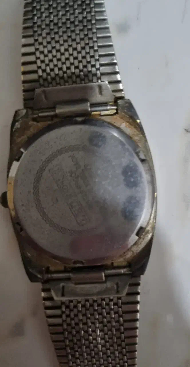 ساعت مچی LEDFORT ژاپنی قدیمی|ساعت|اندیشه, اندیشه فاز ۱|دیوار