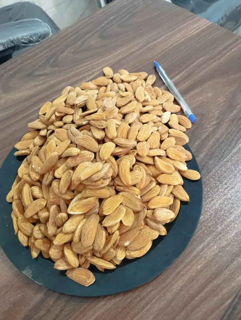 فروش عمده بادام مغز بادام انواع مرغوب|عمده‌فروشی|نجف‌آباد, شهید بهشتی|دیوار