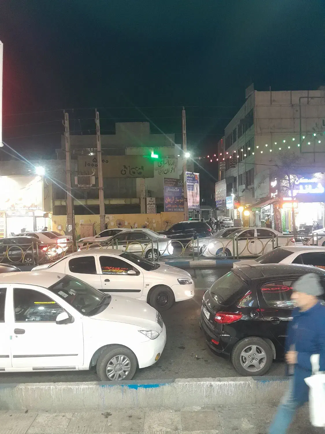 ۳۵ متر مغازه /بر اصلی فازیک/تاپ لوکیشین /پرتردد|اجارهٔ مغازه و غرفه|اندیشه, اندیشه فاز ۱|دیوار