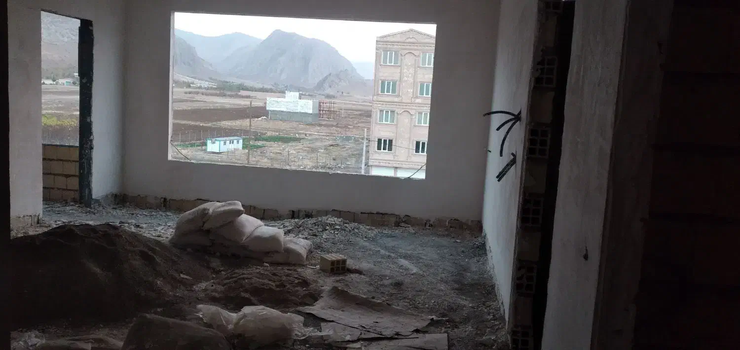 آپارتمان نیمه ساز ۹۸ متری بلوار بروجردی|فروش آپارتمان|الشتر, |دیوار