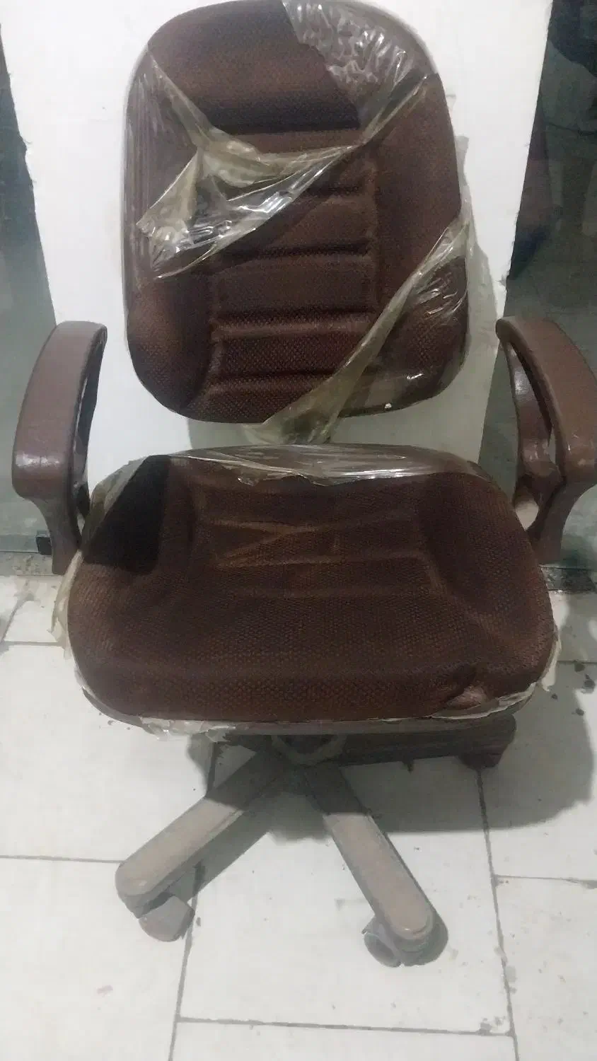 صندلی چرخ دار نو|صندلی و نیمکت|بندرعباس, |دیوار