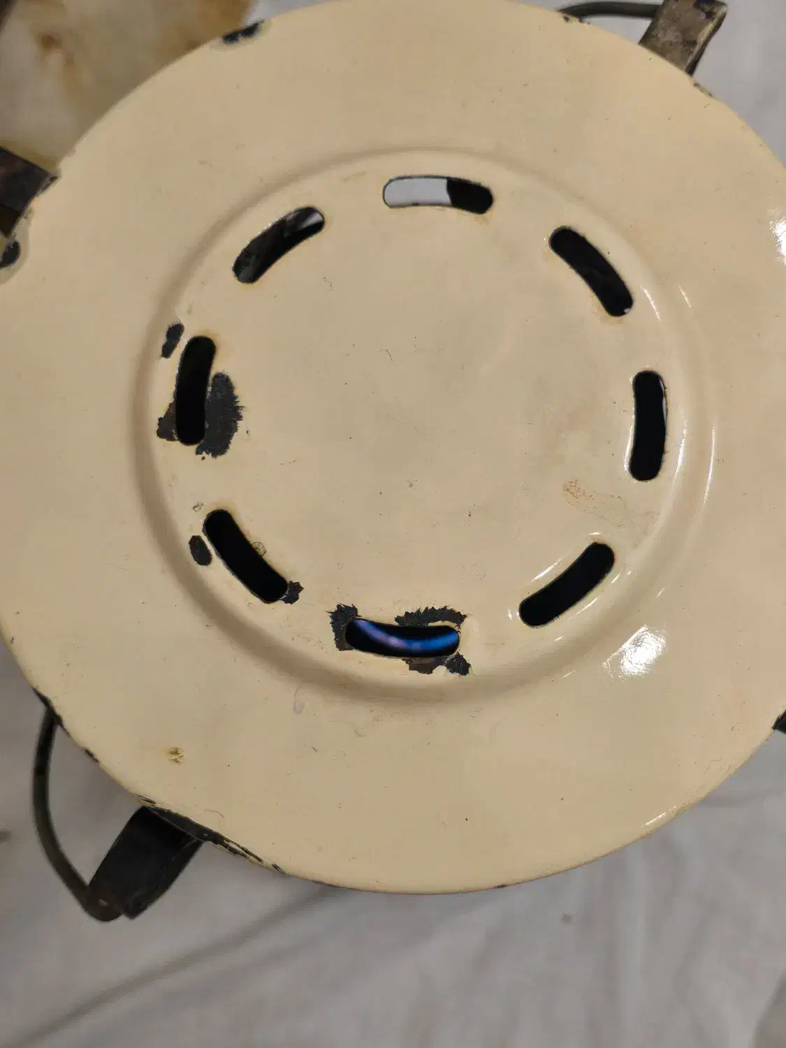 علاالدین نفتی قدیمی کاملاً سالم|کلکسیون اشیاء عتیقه|تهران, شهرک آزمایش|دیوار