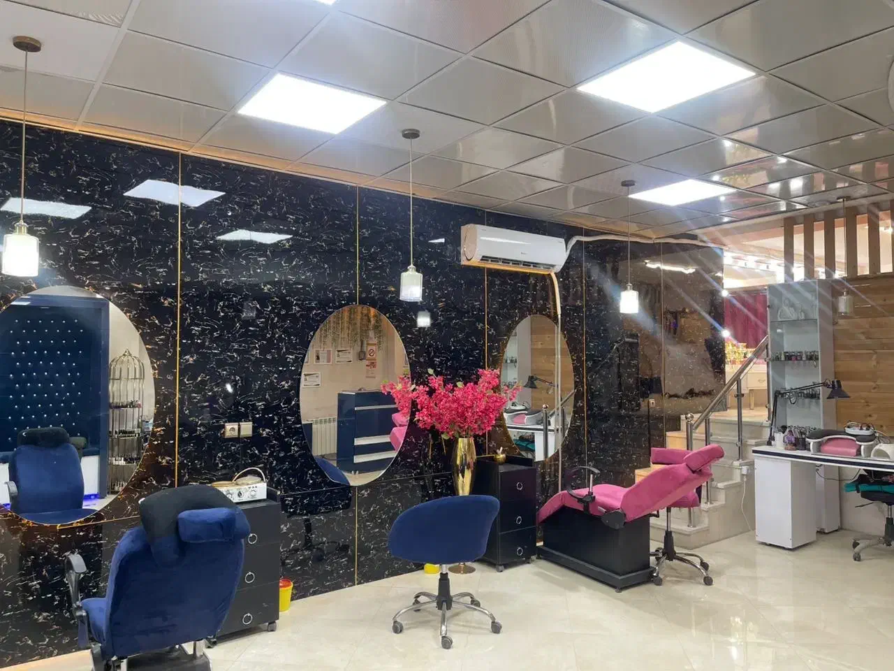 واگذاری|آرایشگاه و سالن‌های زیبایی|کرمان, |دیوار