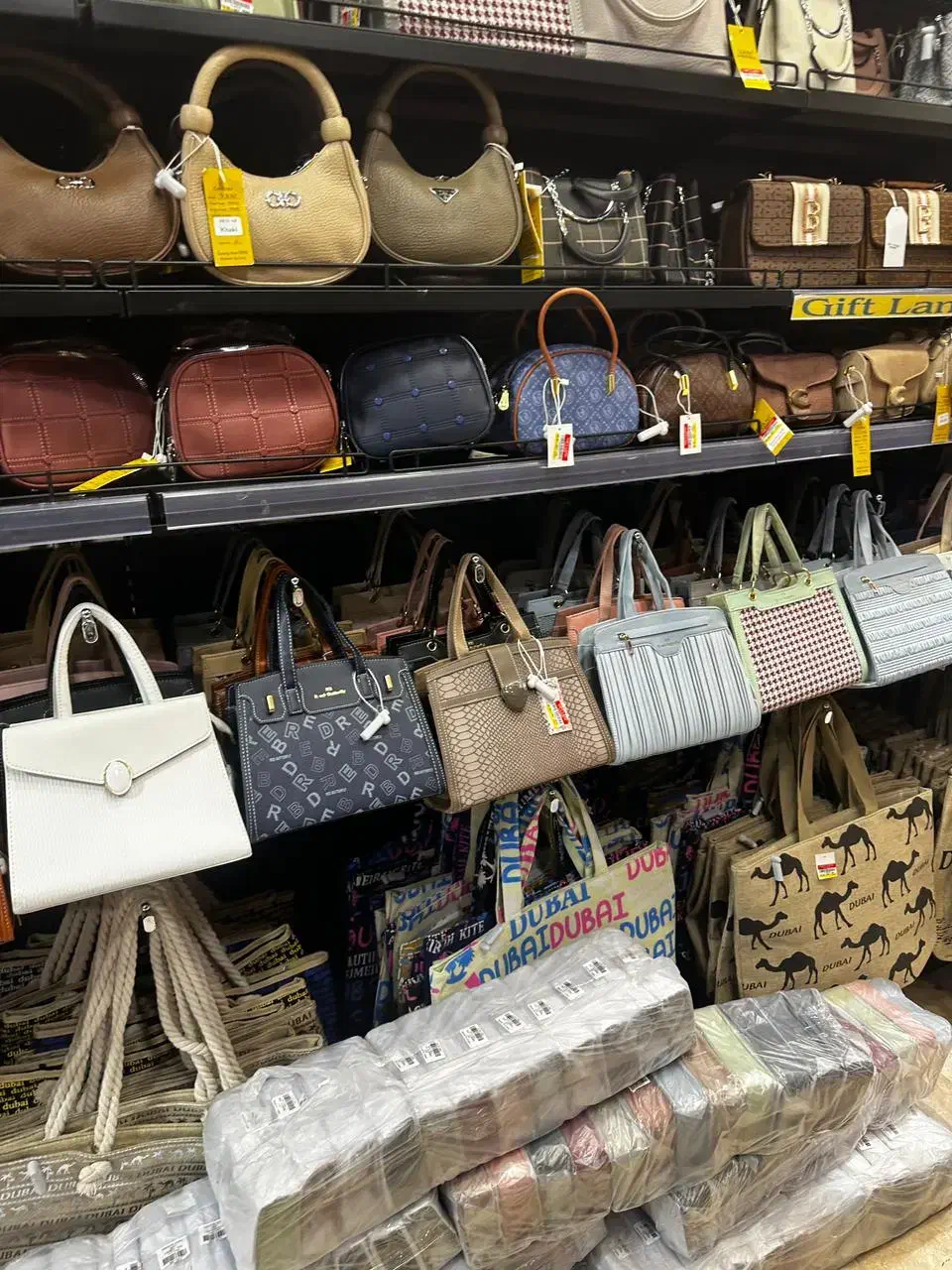 چرخکار. خیاط حرفه ای|استخدام صنعتی، فنی، مهندسی|شیراز, ده پیاله|دیوار