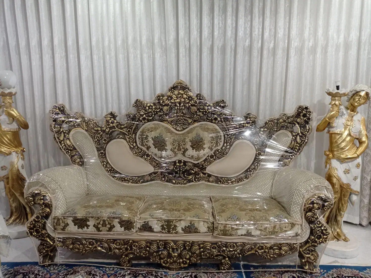 مبل  سلطنتی|مبلمان خانگی و میز عسلی|اسلامشهر, شهرک واوان|دیوار