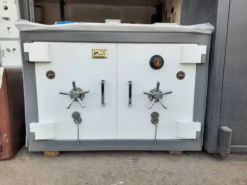 گاوصندوق زیر ویترین در منطقه در تمام سایز|ابزارآلات|لامرد, |دیوار