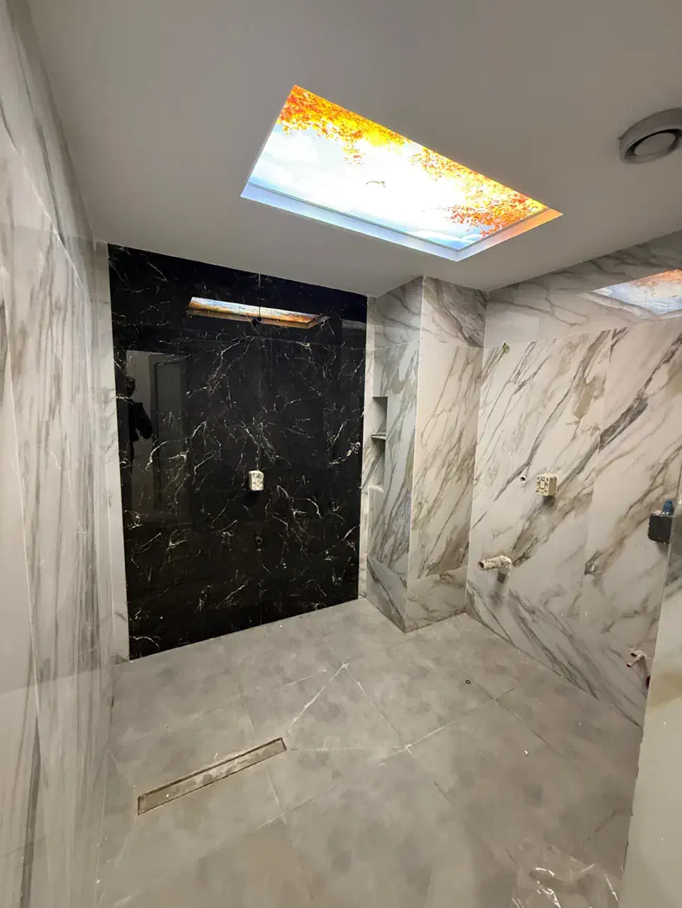 فروش آپارتمان لوکس ۱۸۰ متری/خیابان سعادت|فروش آپارتمان|بندرعباس, |دیوار