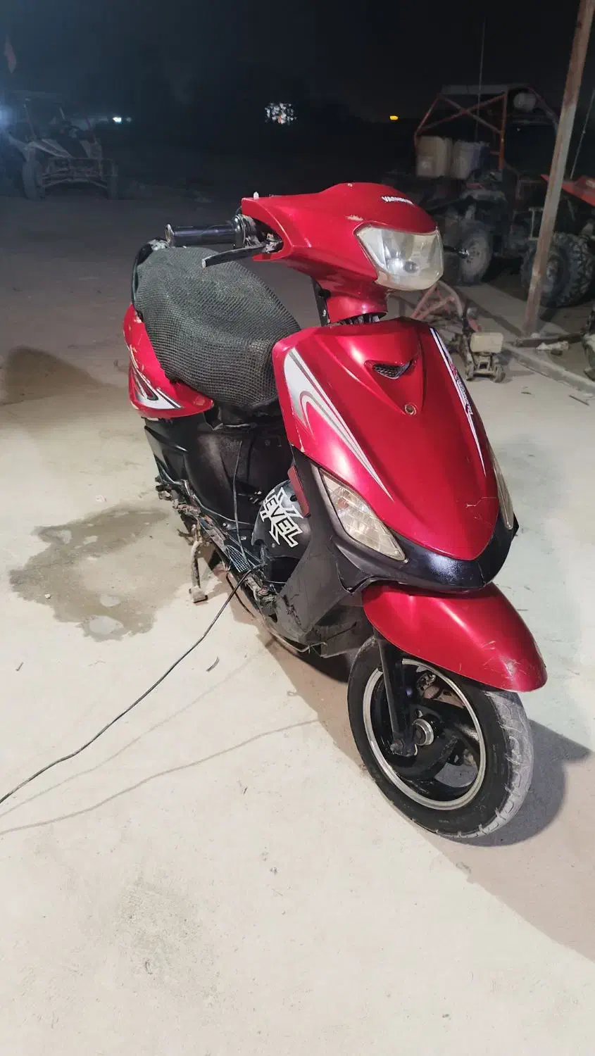 وسپا|موتورسیکلت|کیش, |دیوار