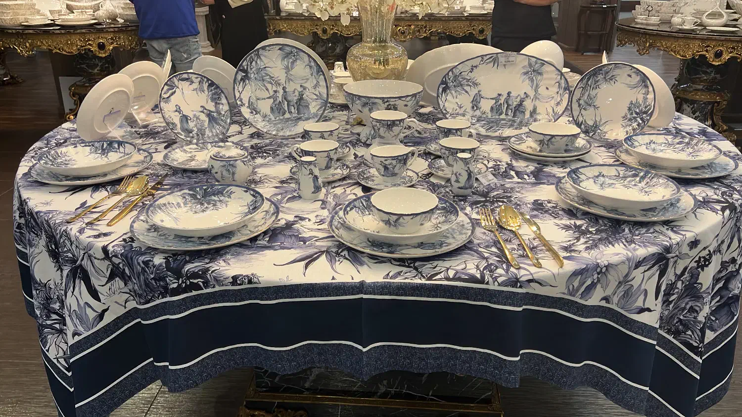 کارگر ساده بازار بلور شوش|استخدام خدمات فروشگاه و رستوران|تهران, شوش (باغ آذری)|دیوار