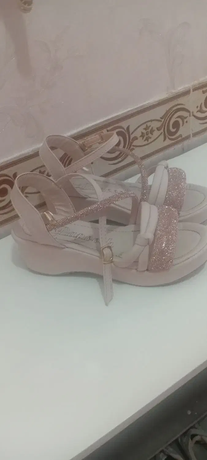 صندل مجلسی|کیف، کفش، کمربند|بروجرد, |دیوار