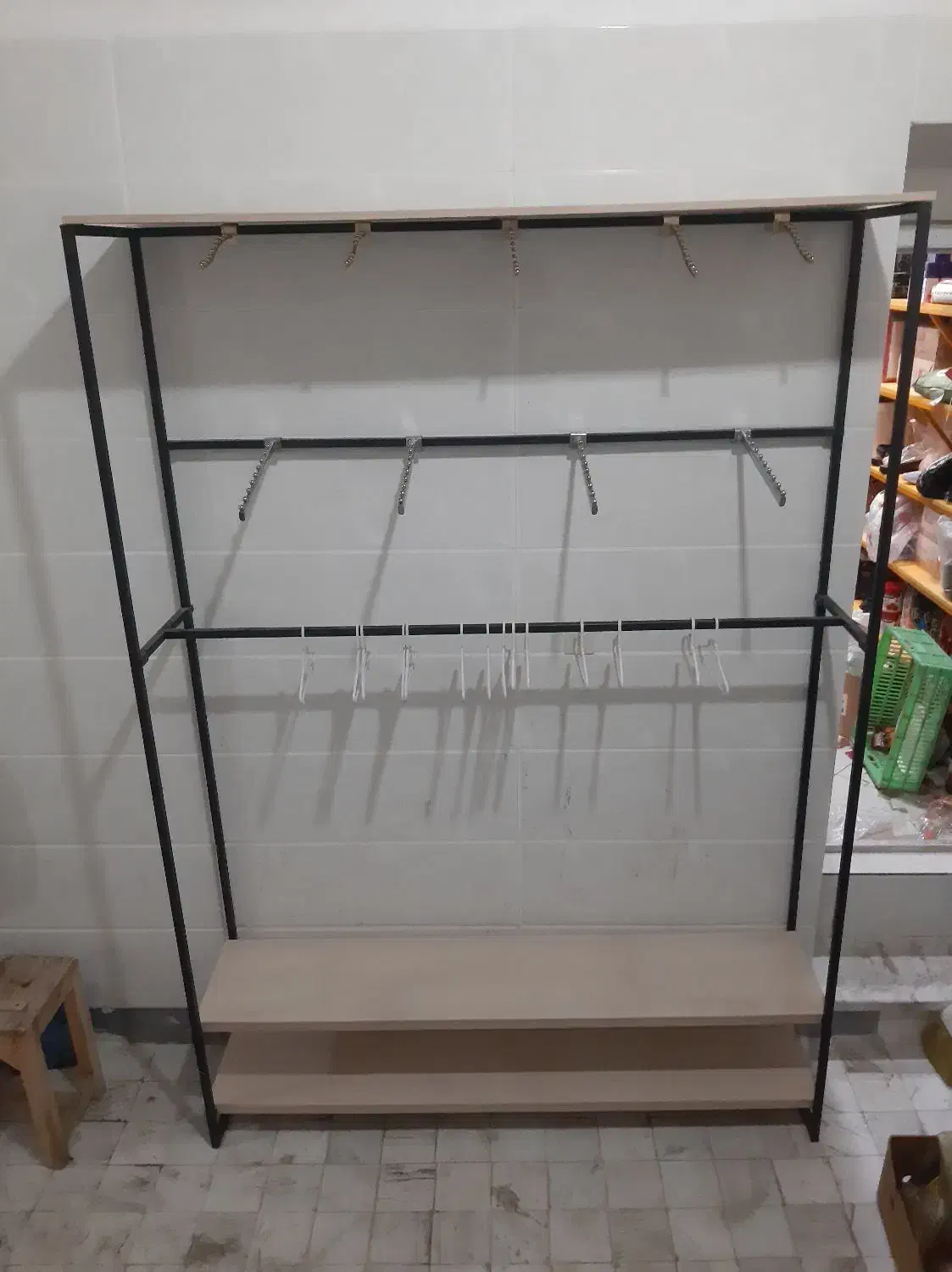 رگال لباس و قفسه و استند لباس|فروشگاه و مغازه|قم, هفت تیر|دیوار