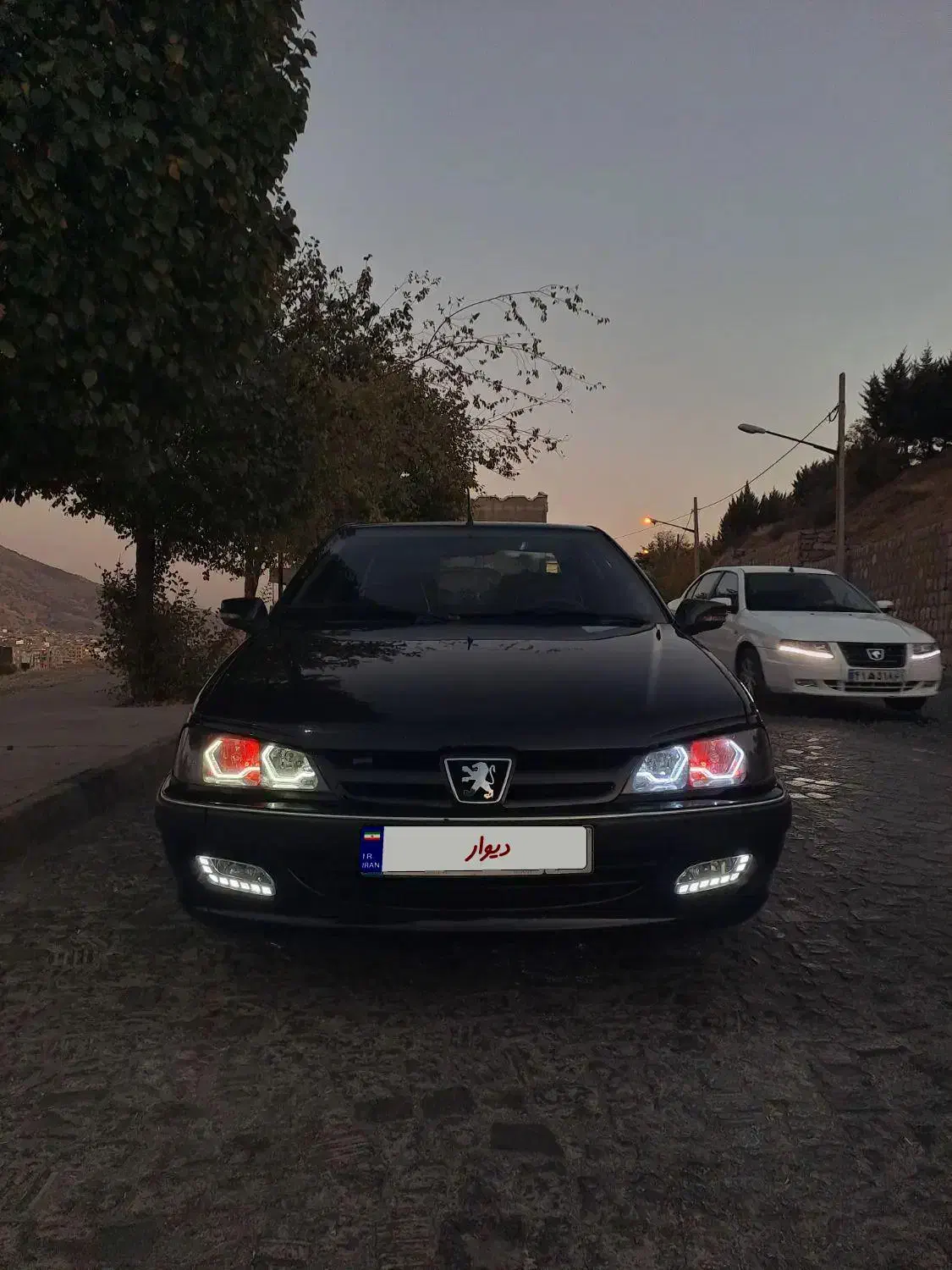 پژو پارس مشکی مدل 83 استثنایی|خودرو سواری و وانت|رشت, پارک شهر|دیوار