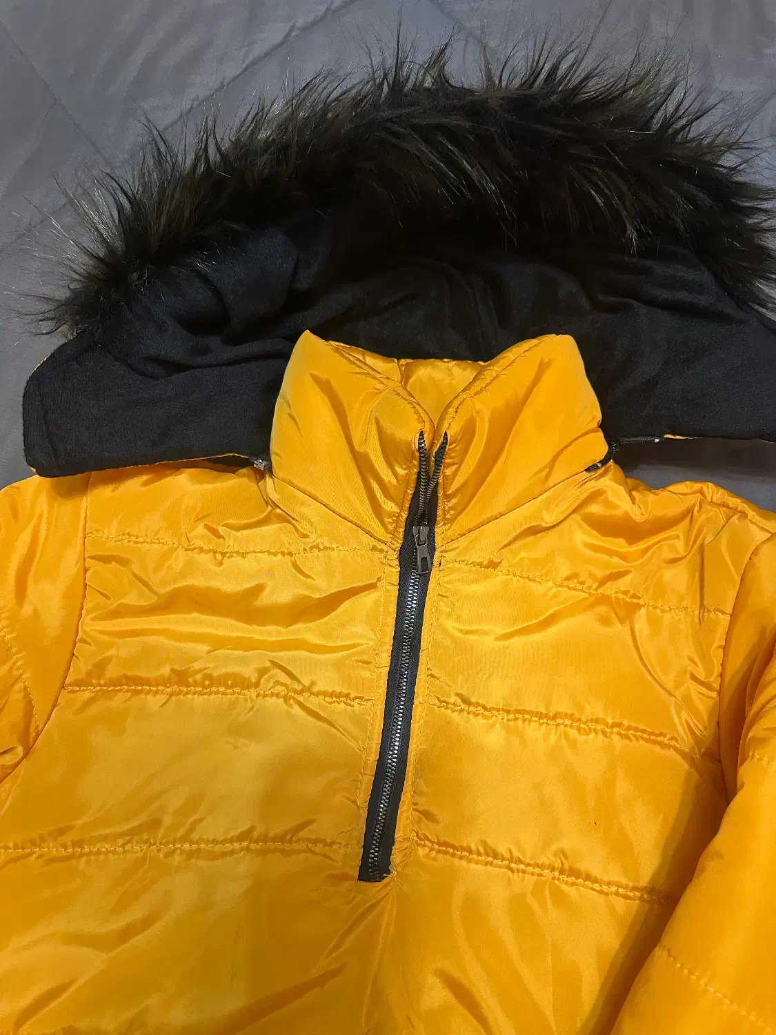 کاپشن|لباس|پردیس, فاز ۲|دیوار