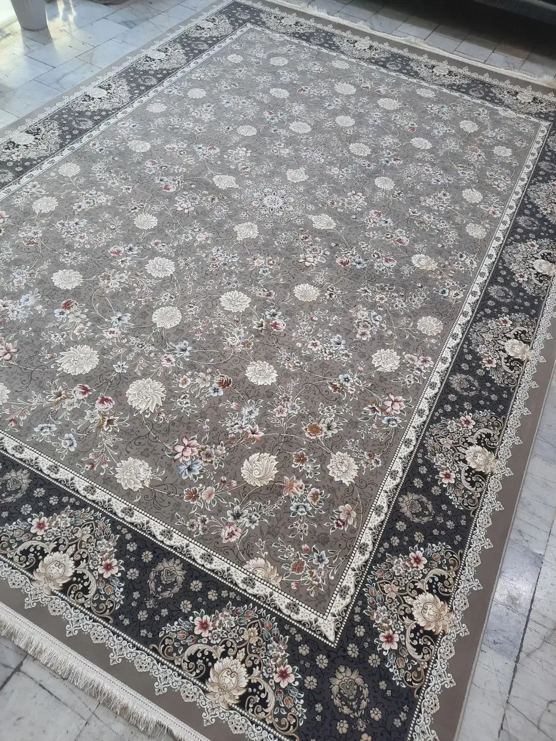 ۹متری۱۲۰۰شانه۳۶۰۰ نسکافه ای ضخیم ۵۰درصد تخفیف|فرش|مشکین‌دشت, |دیوار