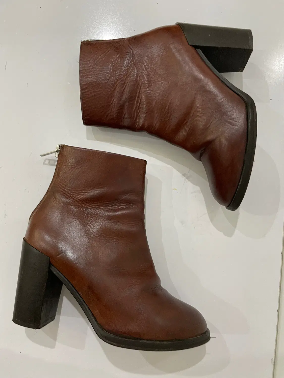 تعدادی بوت چرم طبیعی برند h&m و زارا اورجینال ۳۹|کیف، کفش، کمربند|تهران, سازمان برنامه جنوبی|دیوار
