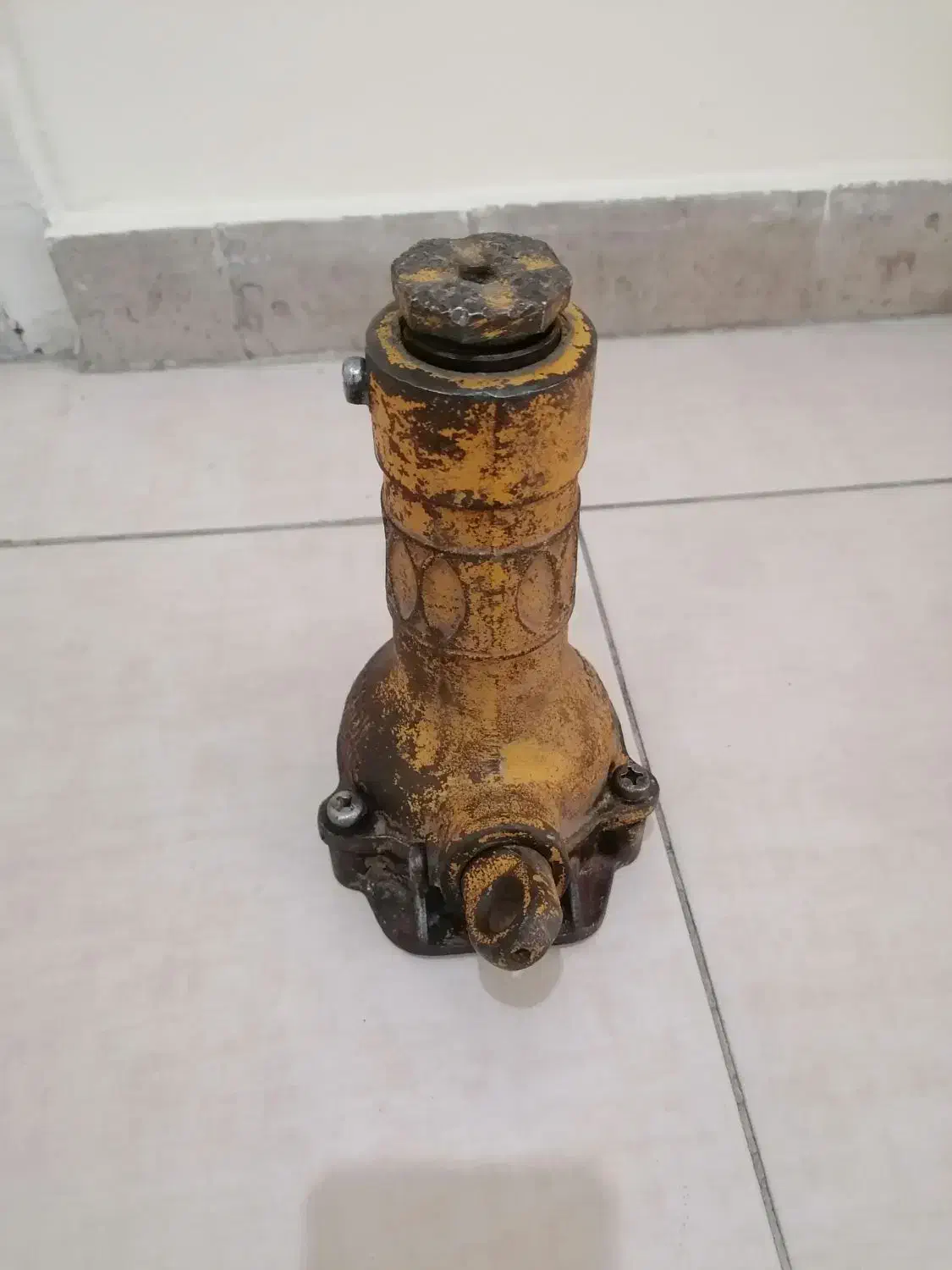 جک ماشین ، گریس پمپ|قطعات یدکی و لوازم جانبی|شیراز, عفیف‌آباد|دیوار