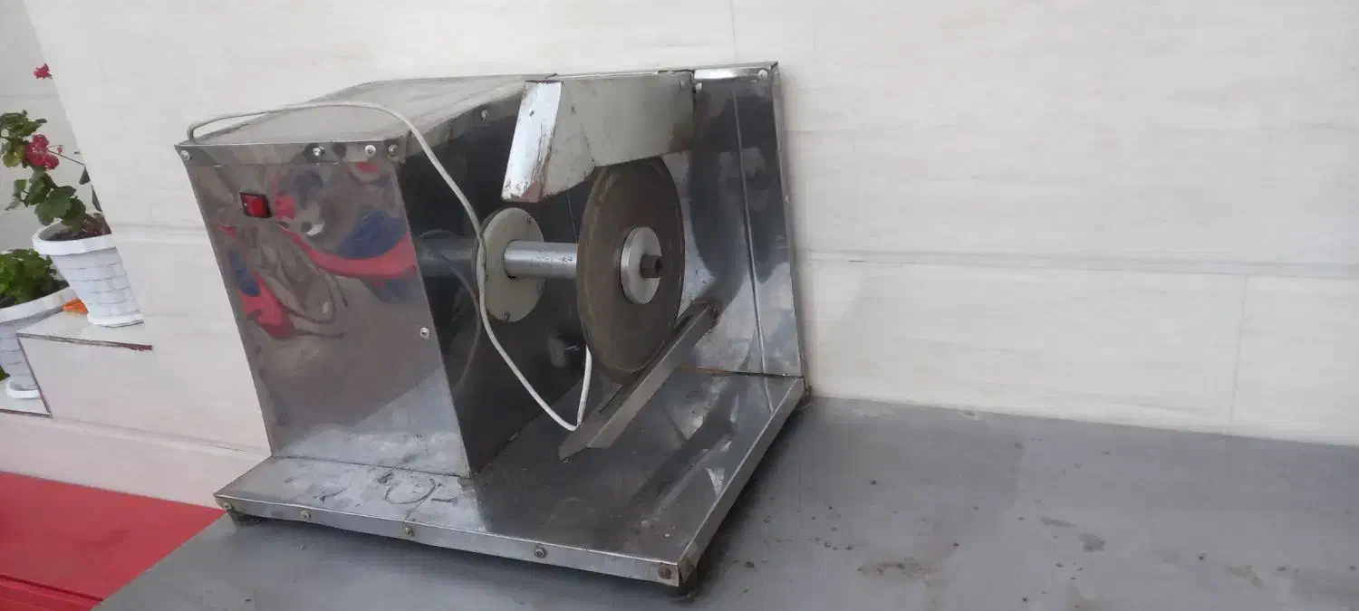 مرغ خورد کن و تابلو روان|فروشگاه و مغازه|لولمان, |دیوار