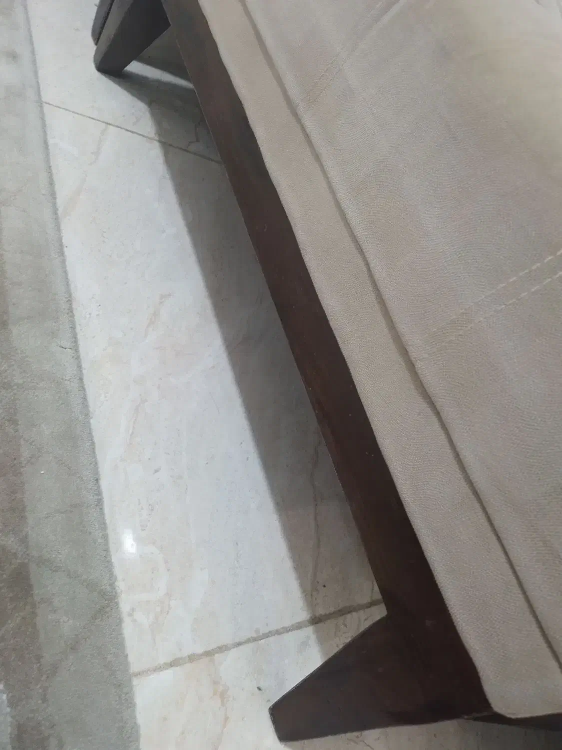 مبل ال کاژو ۷نفره با جلو مبلی و میز غذا خوری ۴نفره|مبلمان خانگی و میز عسلی|کوچصفهان, |دیوار