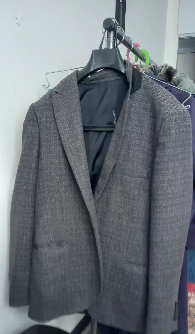 کت و شلوار|لباس|صدرا-فارس, فاز ۱|دیوار