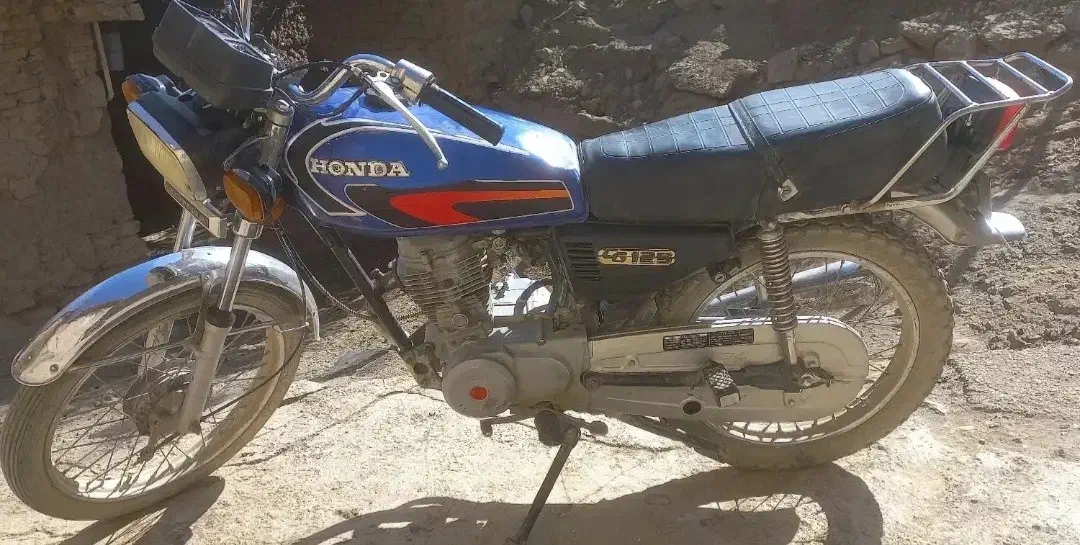 موتور۱۵۰فروش فوری|موتورسیکلت|بوئین و میاندشت, |دیوار