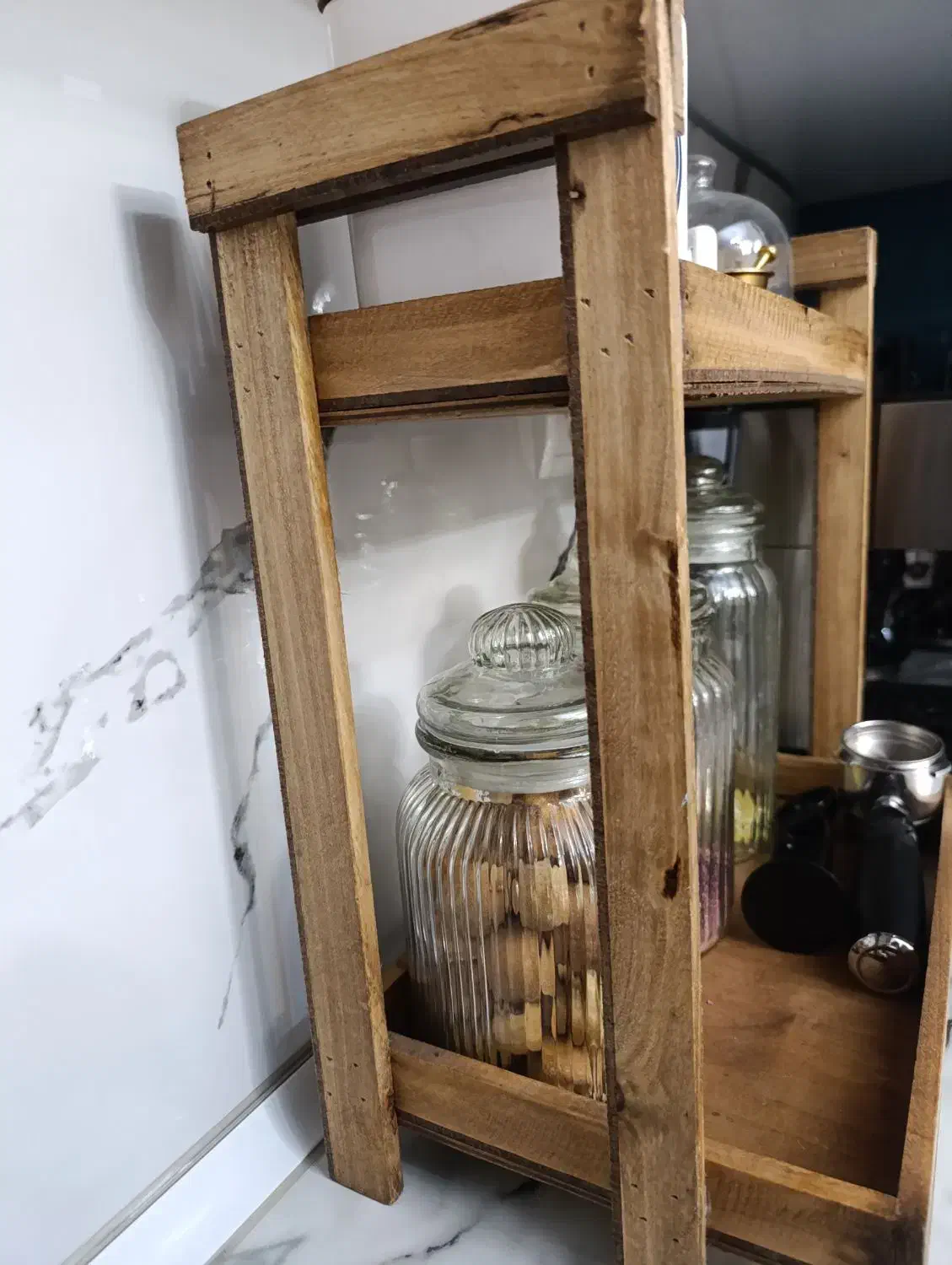 استند چوبی|آب‌چکان و نظم‌دهنده ظروف|تبریز, |دیوار