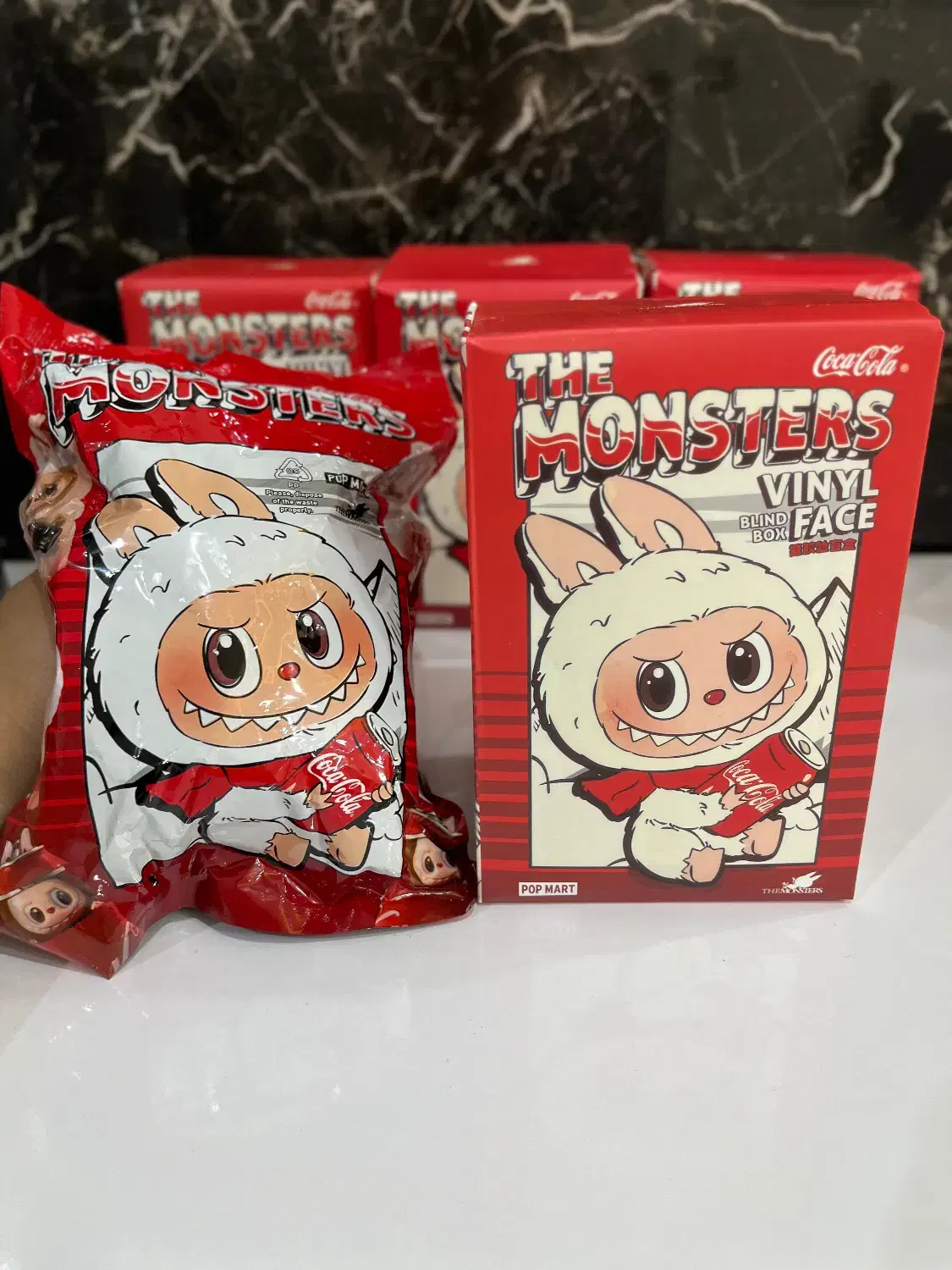 لبوبو کوکاکولا اصلی پلمپ برند پاپ مارت|اسباببازی|قم, شهرک فاطمیه|دیوار