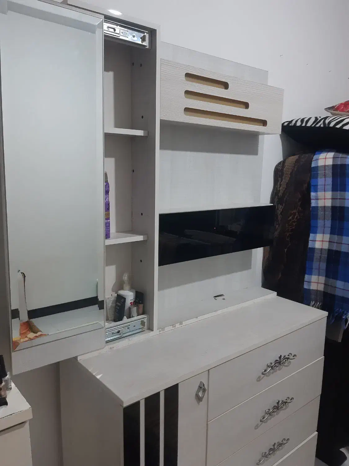 میز آرایش|جاکفشی، کمد، دراور|سنندج, |دیوار