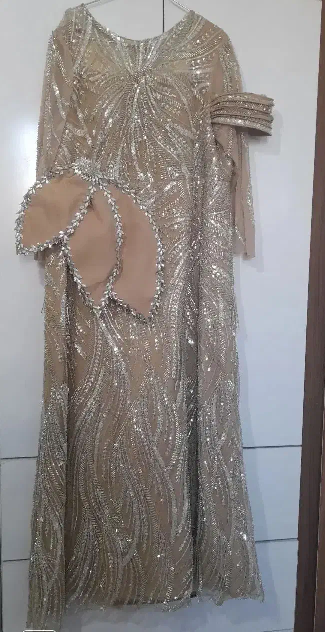 لباس مجلسی|لباس|اردبیل, |دیوار