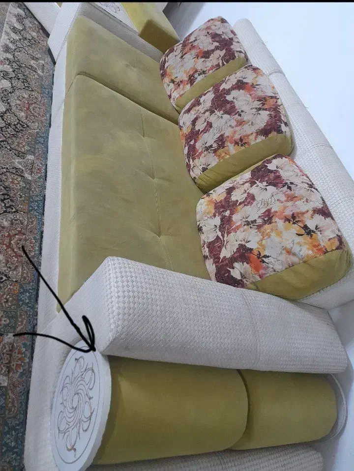 مبل|مبلمان خانگی و میز عسلی|قم, شهرک امام حسن|دیوار