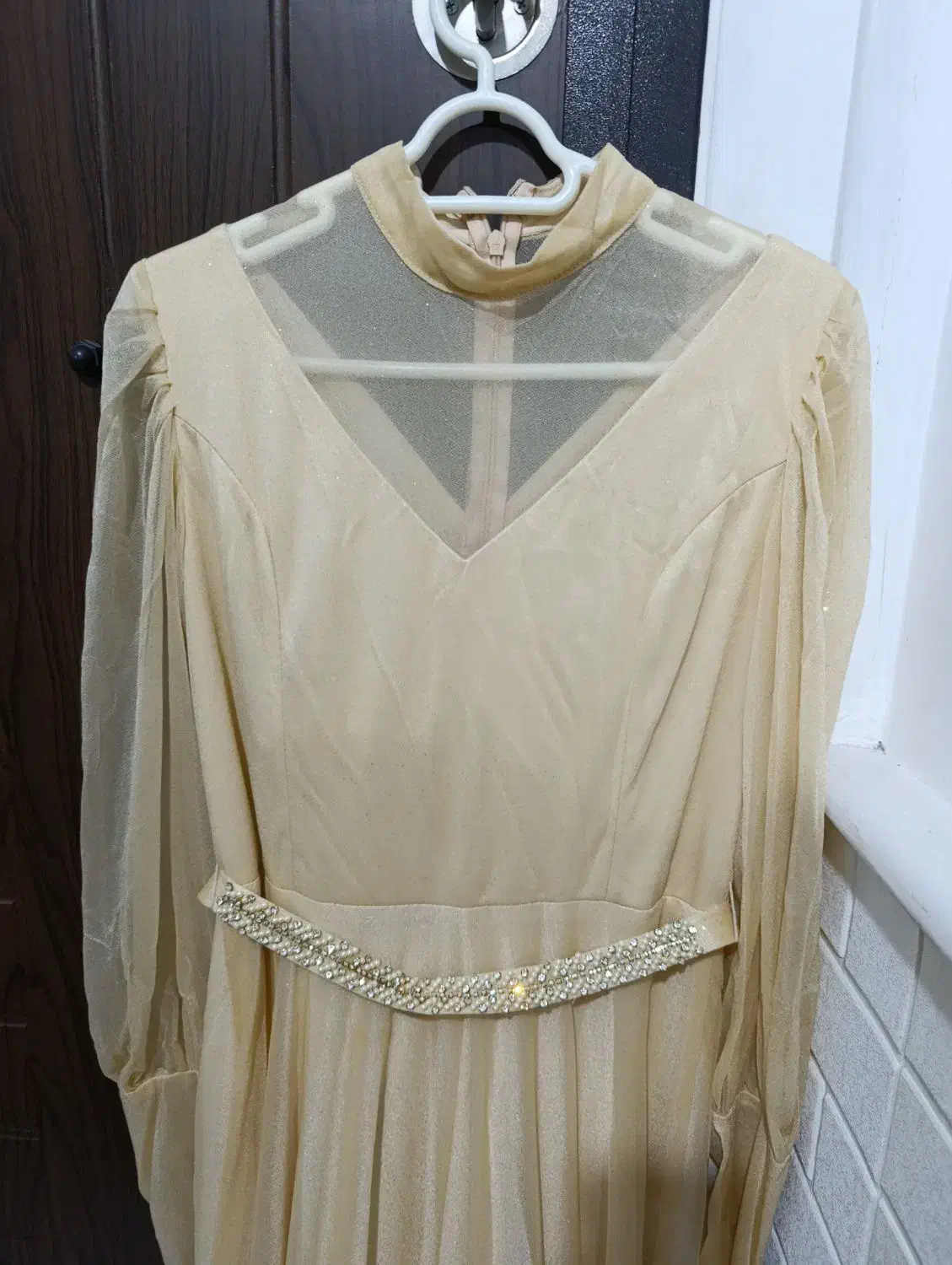 لباس مجلسی|لباس|مشکین‌دشت, |دیوار