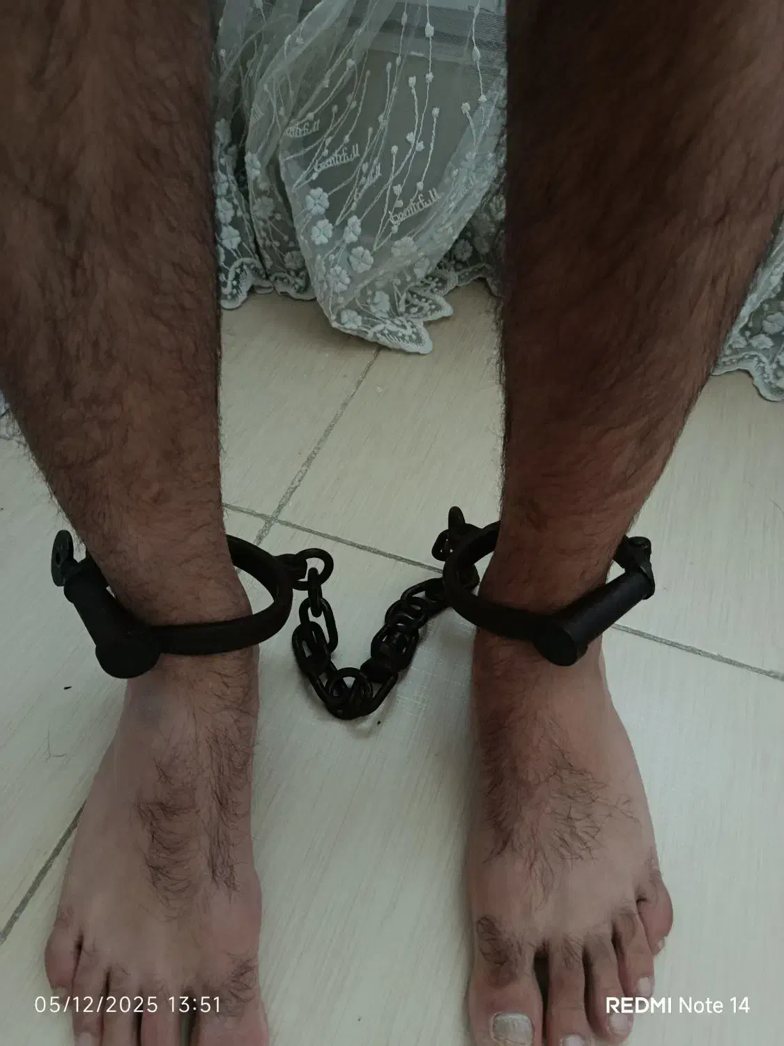 پابنده قدیمی کلکسیونی و آنتیک|کلکسیون اشیاء عتیقه|هشتگرد, شهرک پارسیان|دیوار