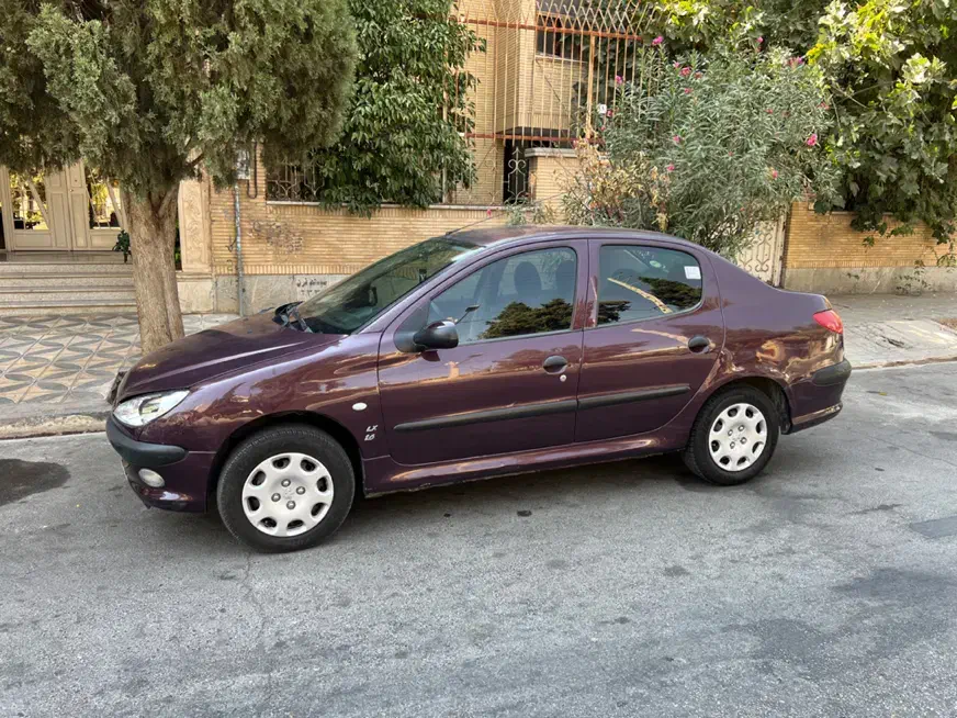 پژو 206 SD V8، مدل ۱۳۹۰|خودرو سواری و وانت|شیراز, میانرود|دیوار